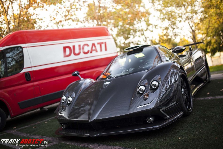 Name:  paganizonda-171_zpsugdqc4f5.jpg
Views: 328
Size:  169.7 KB
