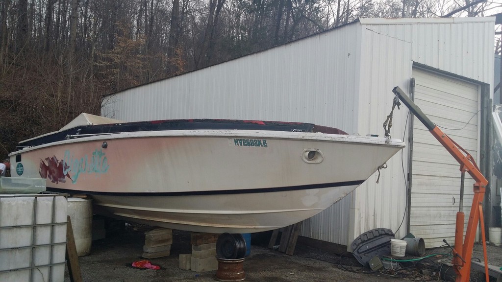 Name:  Outside_zpshlepeaiz.jpg
Views: 651
Size:  148.8 KB