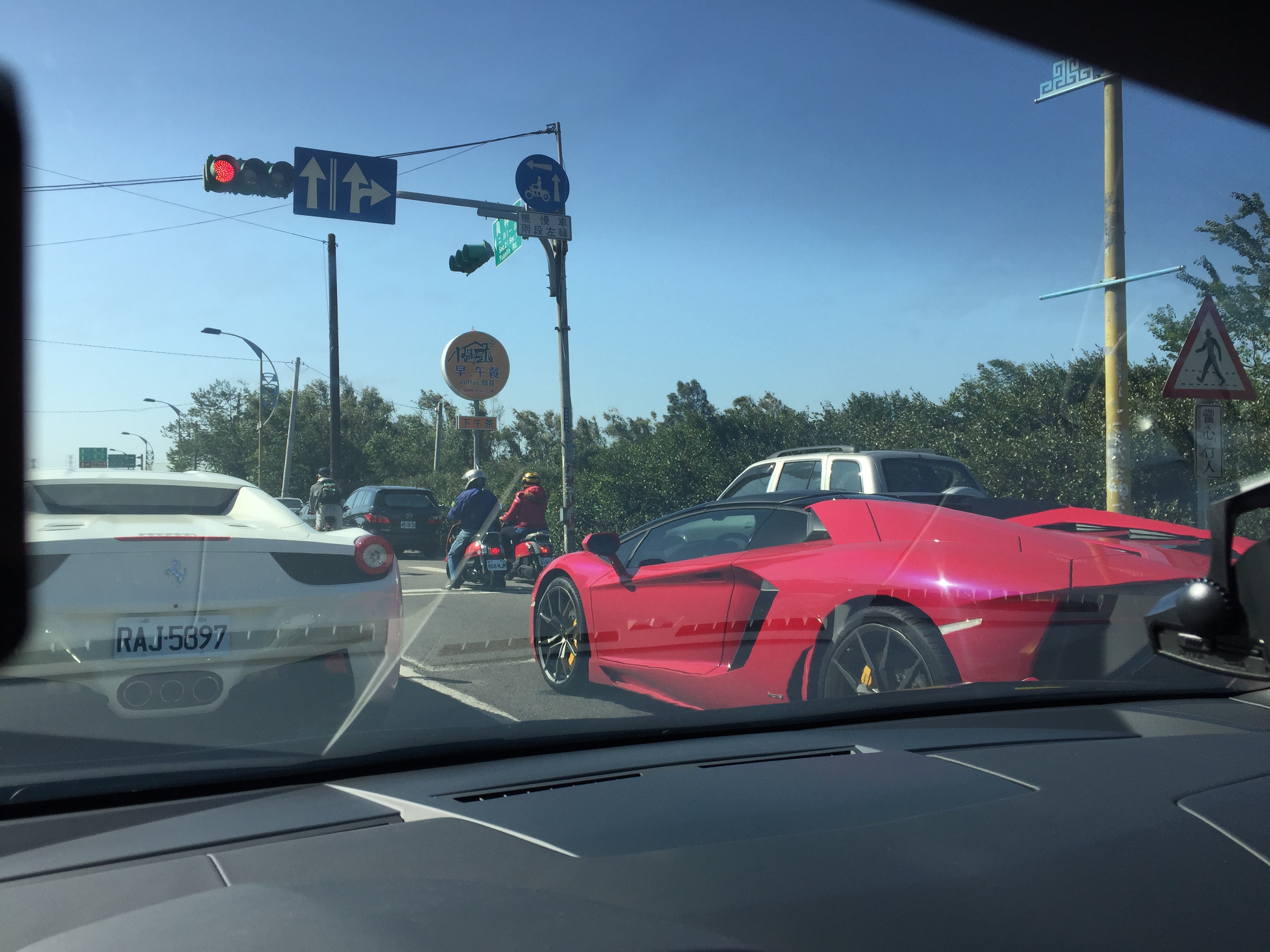 Name:  IMG_0551_zps572d3f82.jpg
Views: 142
Size:  1.85 MB