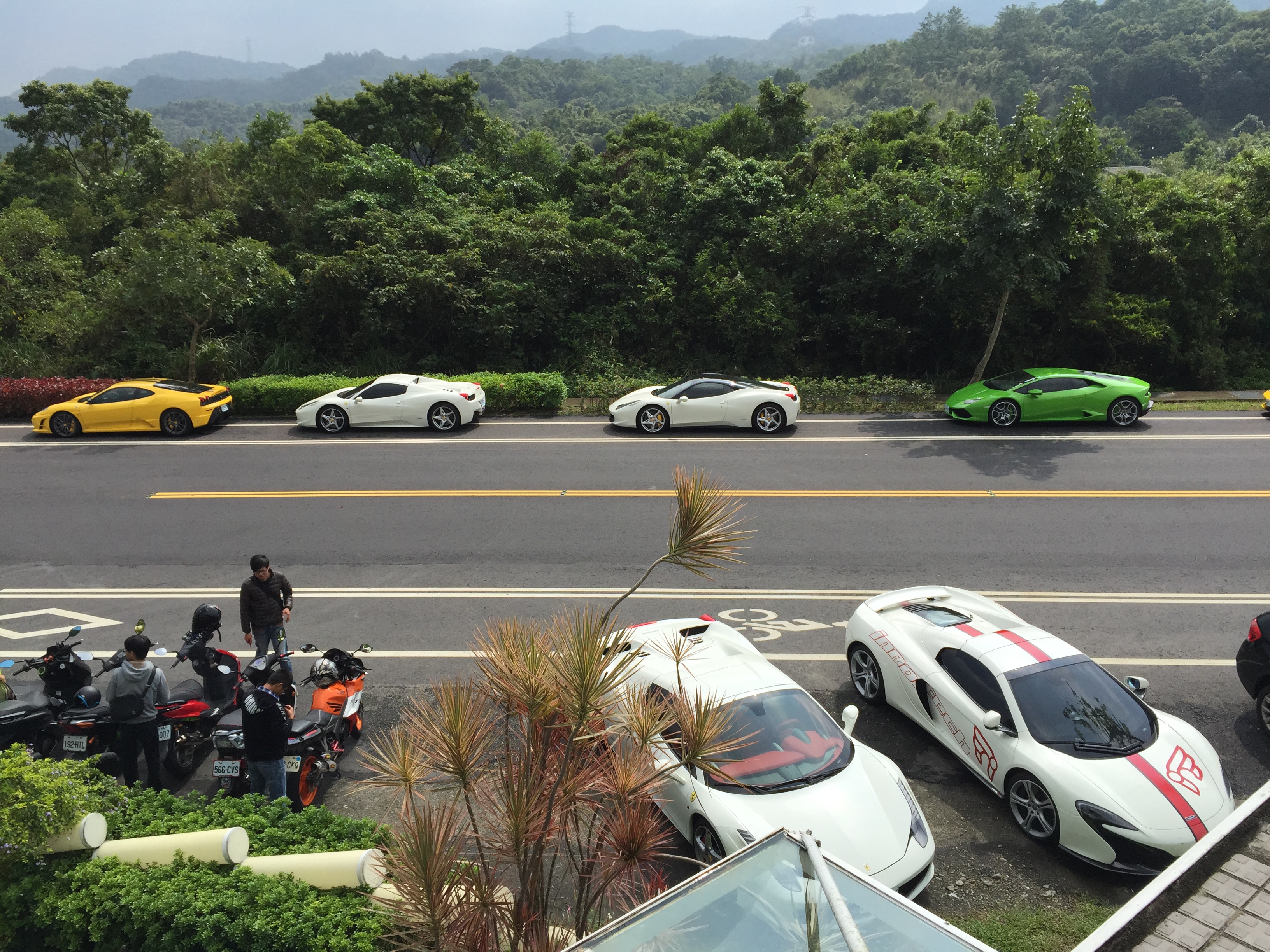 Name:  IMG_5707_zpsce0a32ce.jpg
Views: 165
Size:  3.06 MB