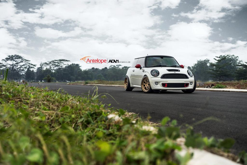 Name:  Mini_CooperS_ADV7TFSL_01.jpg
Views: 75
Size:  85.1 KB