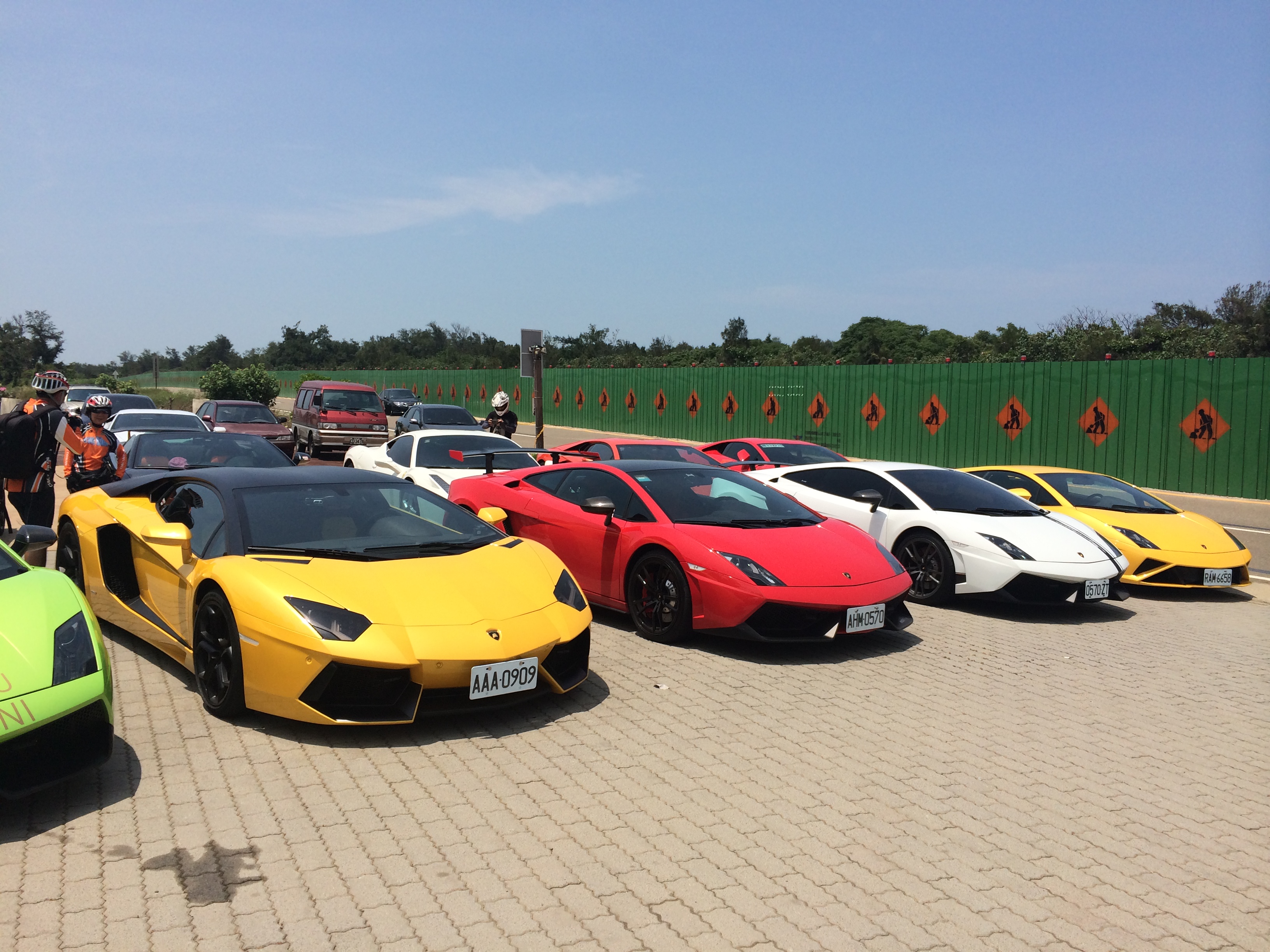 Name:  IMG_0396_zps3546d381.jpg
Views: 142
Size:  2.16 MB