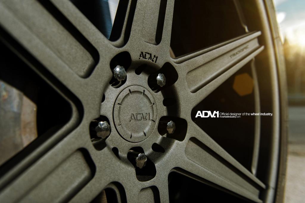 Name:  RR_HSE_ADV6TruckSpecSL_09.jpg
Views: 52
Size:  71.7 KB