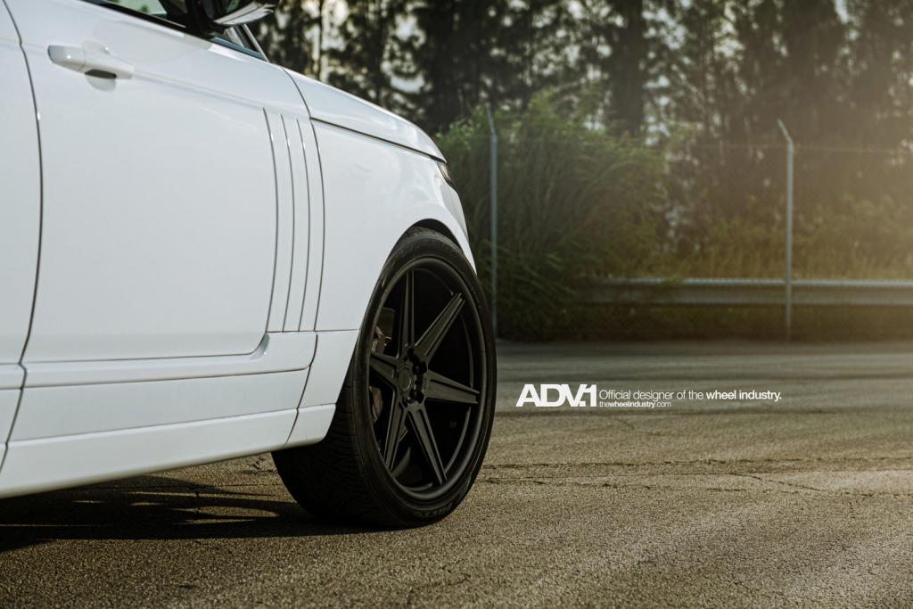Name:  RR_HSE_ADV6TruckSpecSL_06.jpg
Views: 48
Size:  91.5 KB
