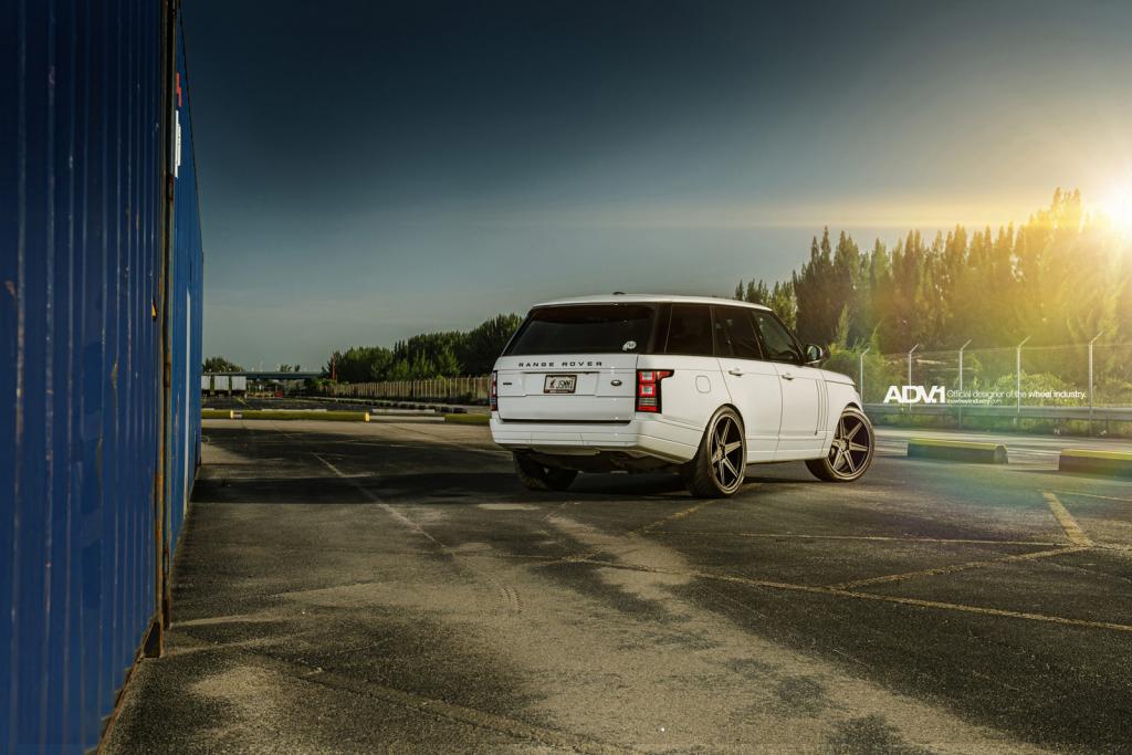 Name:  RR_HSE_ADV6TruckSpecSL_03.jpg
Views: 57
Size:  87.0 KB