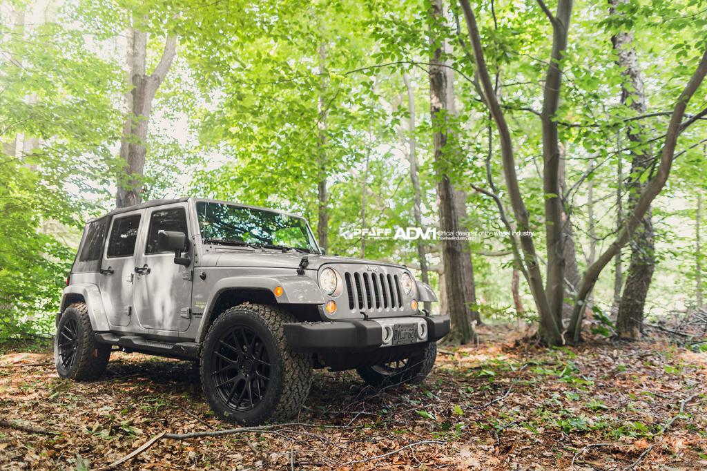 Name:  Jeep_Wrangler_Sahara_ADV7MV2_03.jpg
Views: 359
Size:  195.6 KB