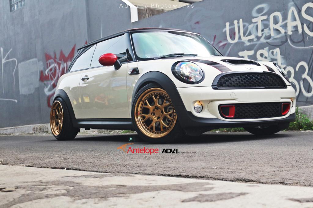 Name: Mini_Cooper_S_ADV7TFSL_09.jpg
Views: 213
Size: 98.4 KB