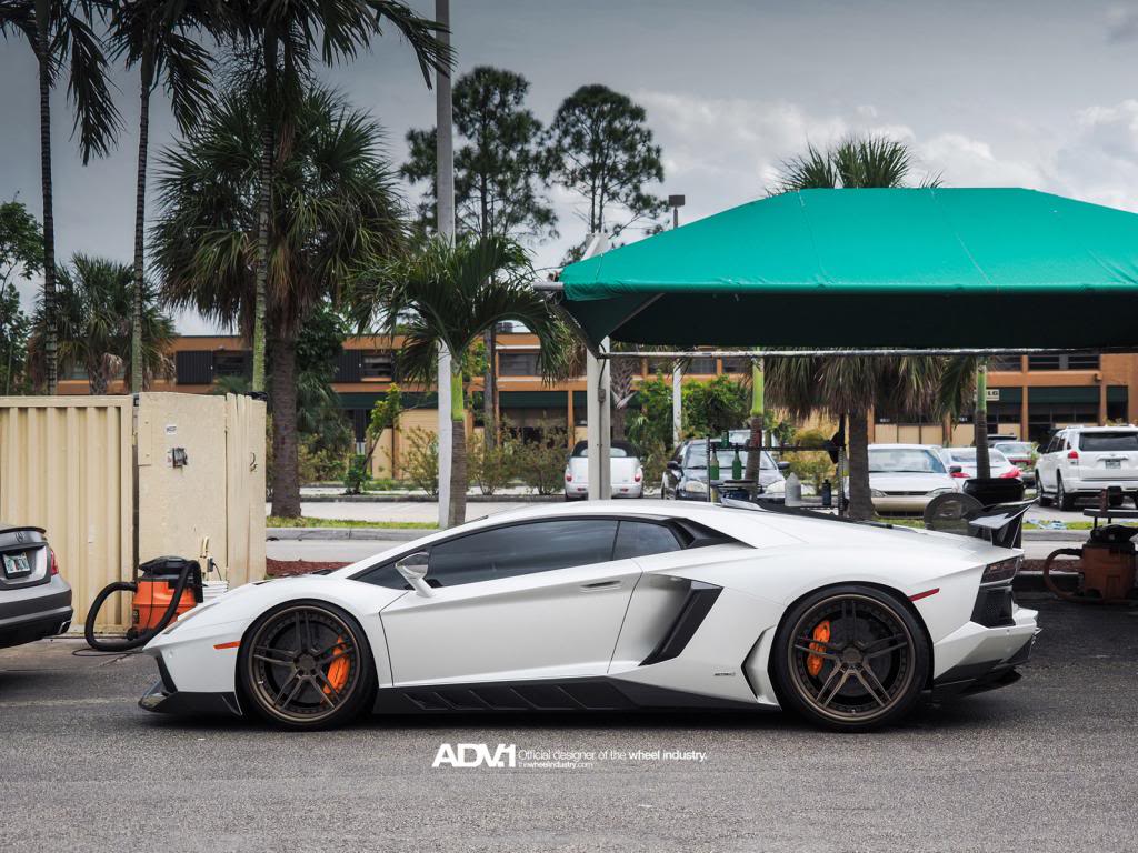 Name:  Lamborghini_Aventador_ADV05CS_09.jpg
Views: 285
Size:  141.3 KB