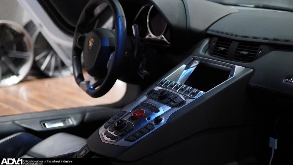 Name:  Lamborghini_Aventador_ADV52TSCS_21.jpg
Views: 48
Size:  49.5 KB