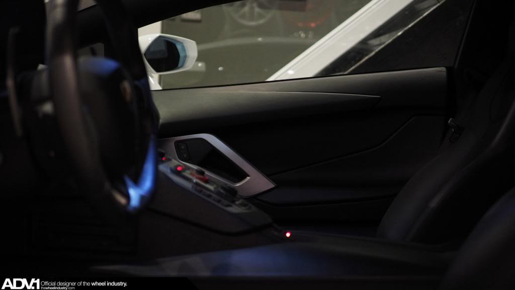 Name:  Lamborghini_Aventador_ADV52TSCS_33.jpg
Views: 38
Size:  28.7 KB