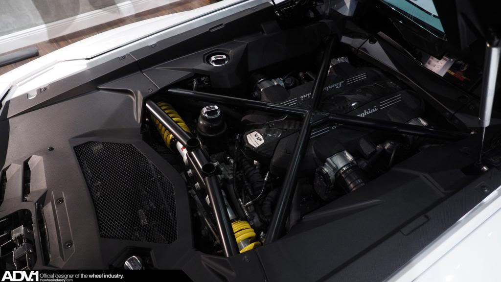 Name:  Lamborghini_Aventador_ADV52TSCS_38.jpg
Views: 65
Size:  66.2 KB