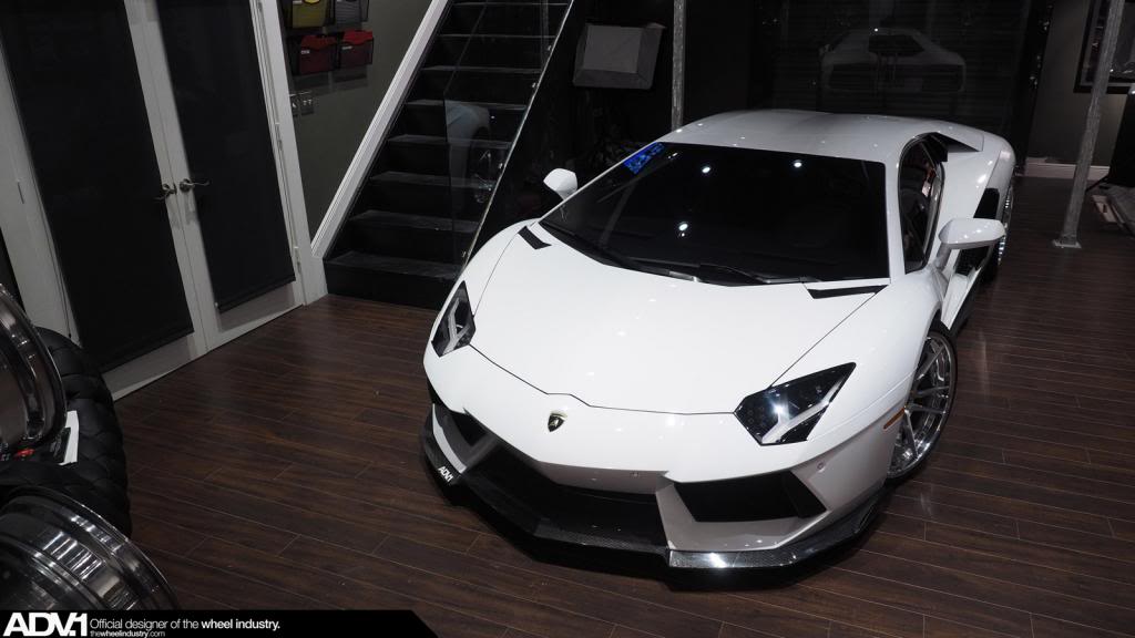Name:  Lamborghini_Aventador_ADV52TSCS_19.jpg
Views: 35
Size:  59.6 KB