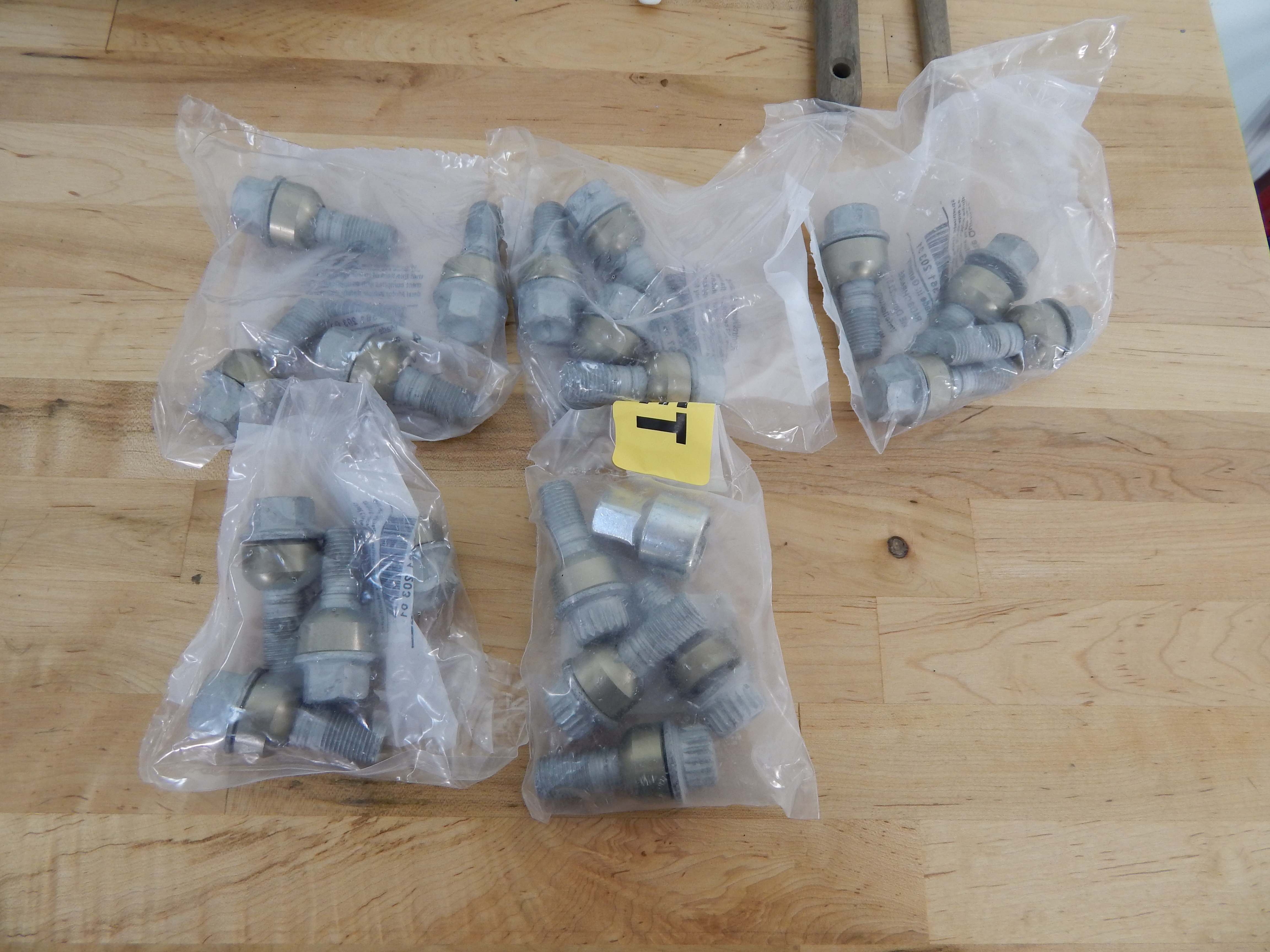 Name:  L820021_zpse554afac.jpg
Views: 125
Size:  3.19 MB