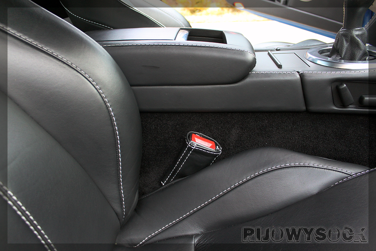 Name:  Aston-Martin-Vantage-25.jpg
Views: 558
Size:  867.3 KB