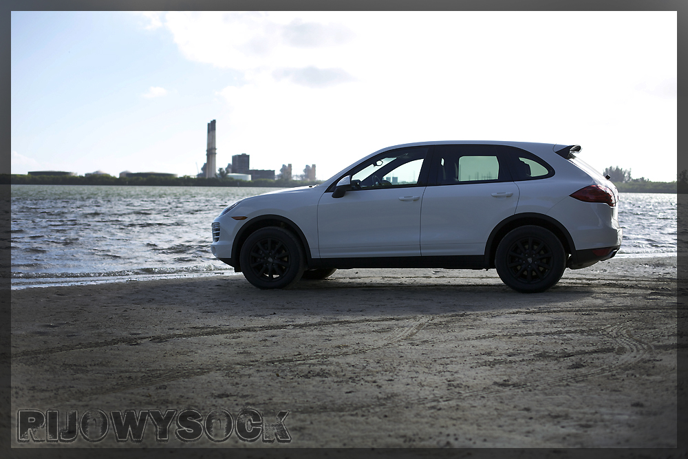 Name:  White1.jpg
Views: 104
Size:  444.3 KB