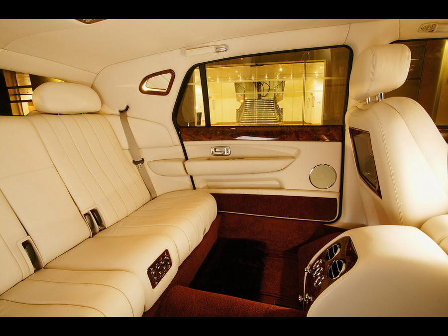 Name:  2005-Bentley-Arnage-Limousine-Interior-Rear-1280x960.jpg
Views: 547
Size:  217.5 KB