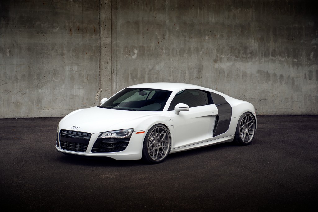Name:  f410-brushedmattegrigio-r8v10-frontside.jpg
Views: 171
Size:  149.2 KB