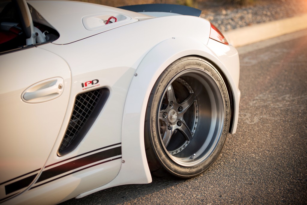 Name:  f130-brushedgrigio-boxsterspyder-rear-wheel-detail.jpg
Views: 149
Size:  162.3 KB