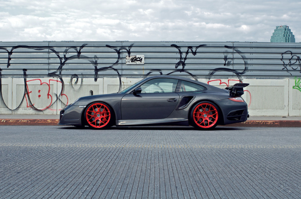 Name:  Porsche-997-Turbo-HRE-P40SC-Brushed-Red-side.jpg
Views: 149
Size:  255.2 KB