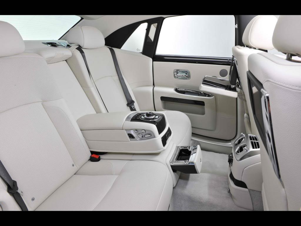 Name:  2013-Rolls-Royce-One-Thousand-and-One-Nights-Ghost-Collection-Interior-6-1920x1440.jpg
Views: 21
Size:  69.9 KB