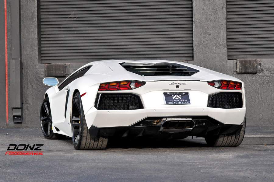 Name:  Aventador-1lr.jpg
Views: 118
Size:  111.7 KB