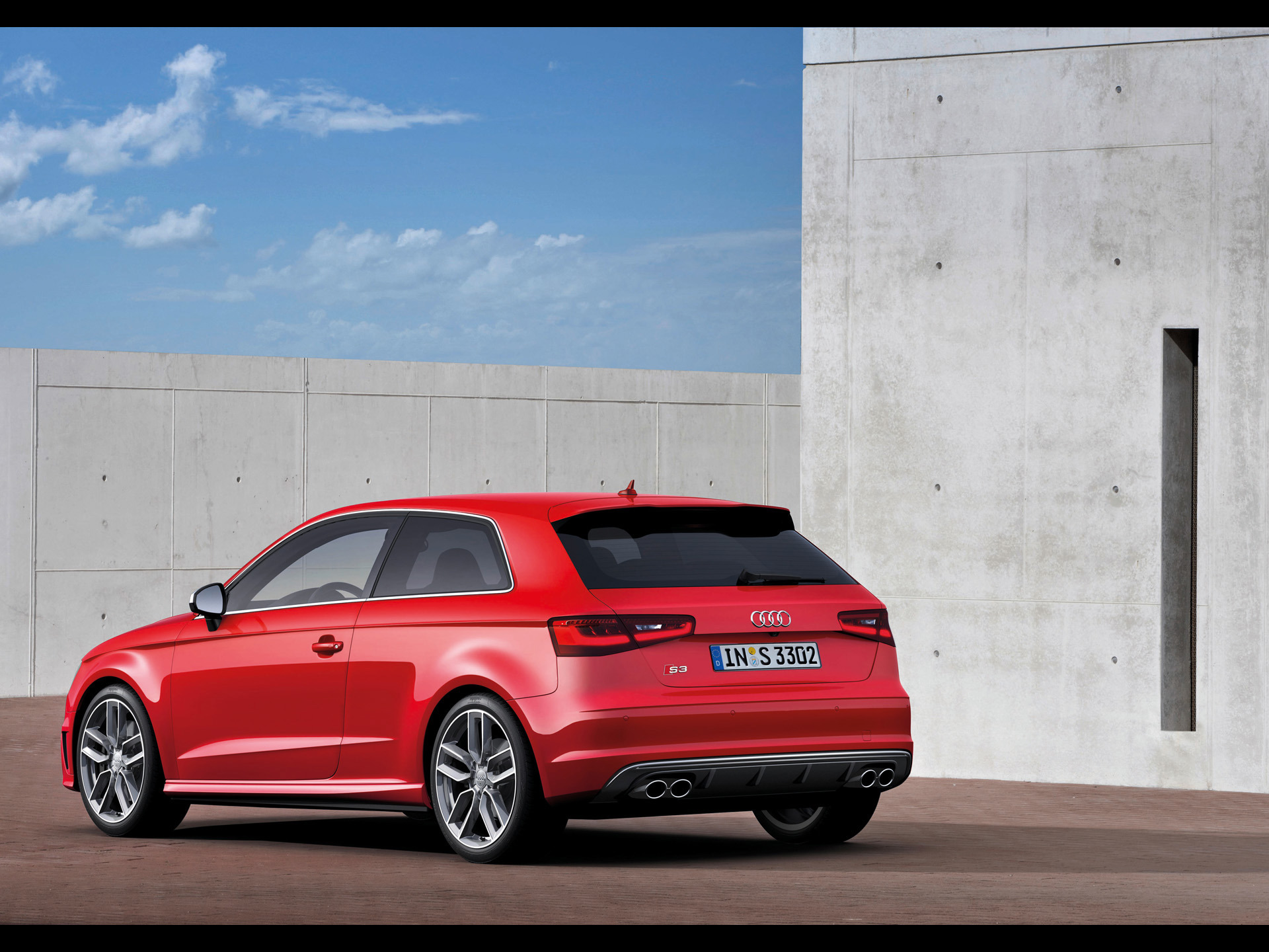 Name:  2013-Audi-S3-Static-14-1920x1440.jpg
Views: 14
Size:  516.4 KB