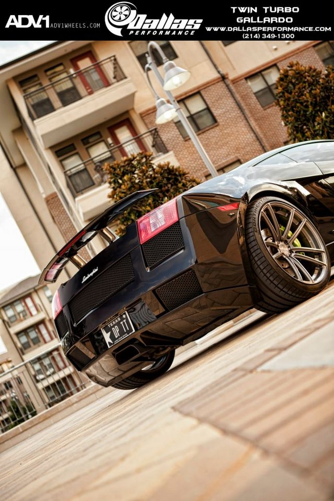 Name:  DallasPerformanceTwinTurboGallardoonADV1Wheels012.jpg
Views: 125
Size:  189.2 KB