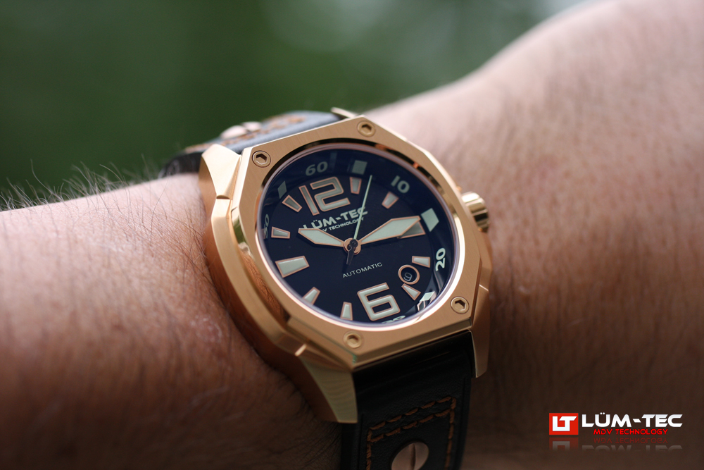 Name:  V4-wristshot.jpg
Views: 34
Size:  466.5 KB