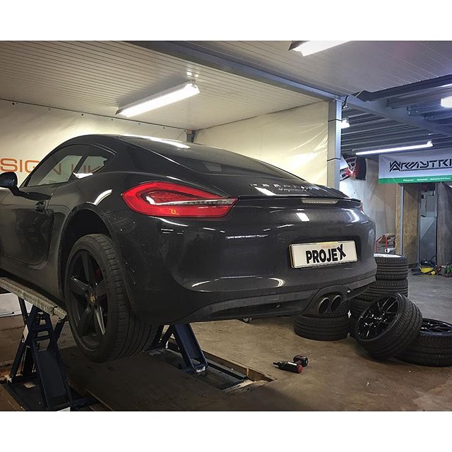 Name:  I50NlDL.jpg
Views: 85
Size:  65.3 KB