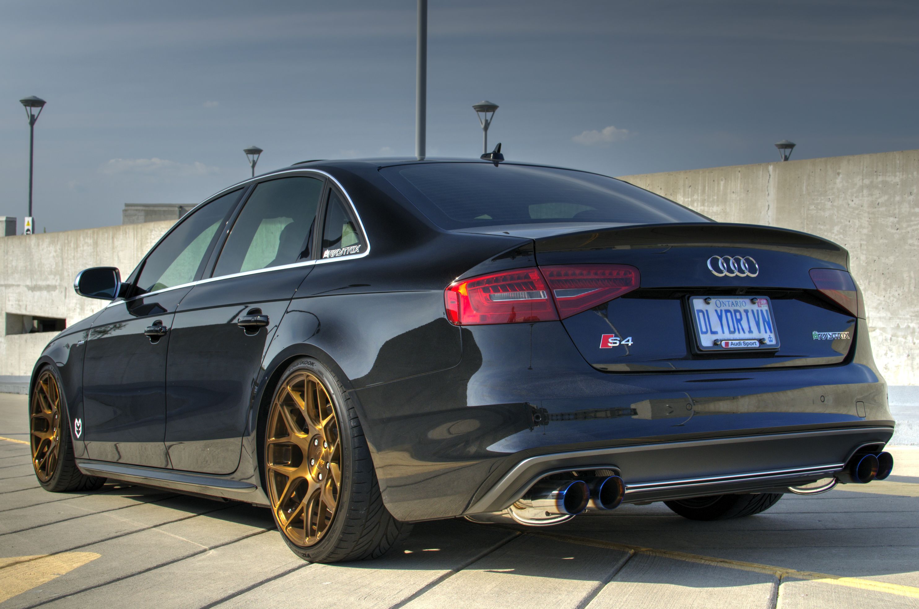 Name:  uMsTr6h.jpg
Views: 41
Size:  526.7 KB