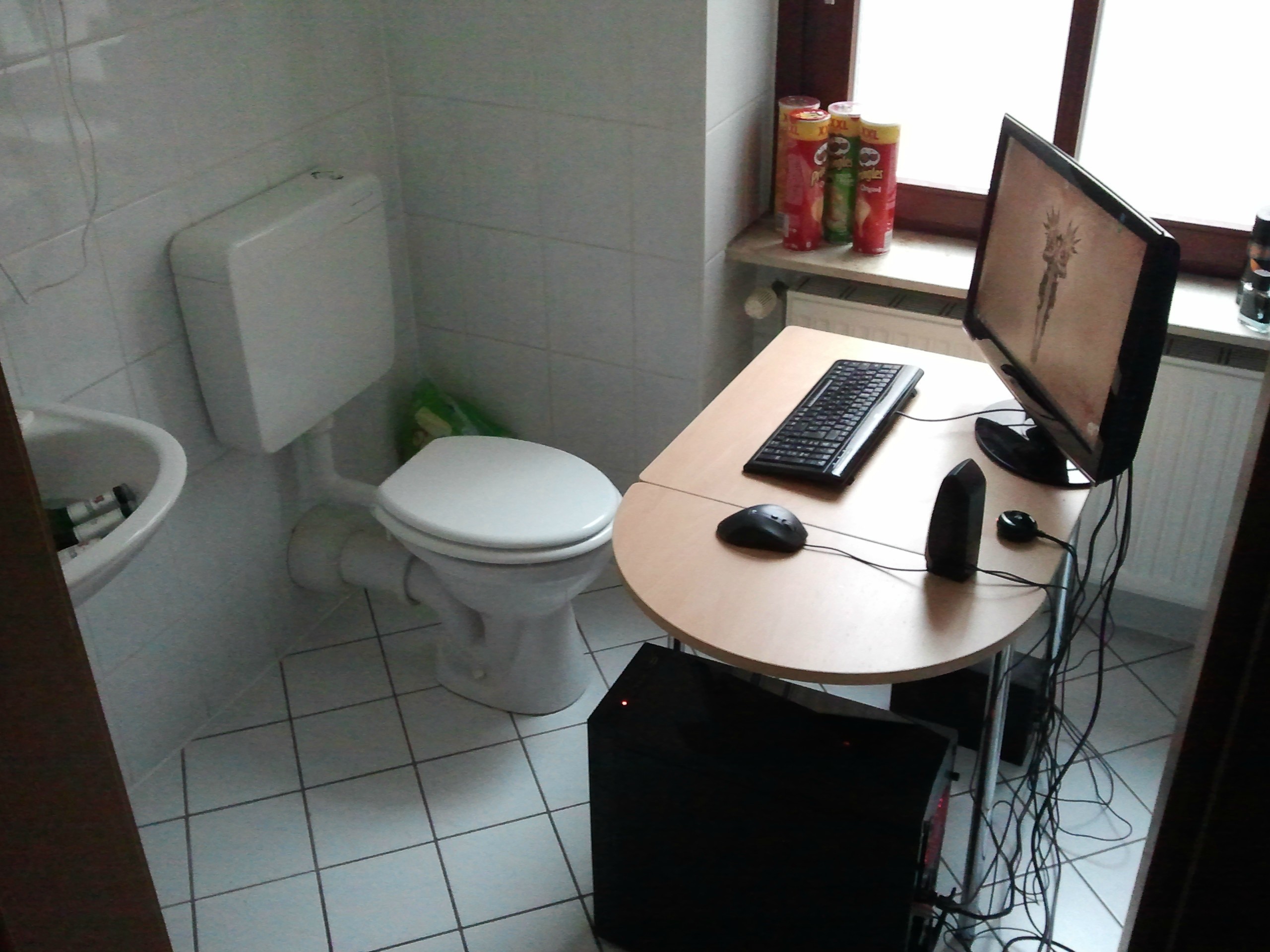 Name:  cGcZL.jpg
Views: 16
Size:  607.4 KB