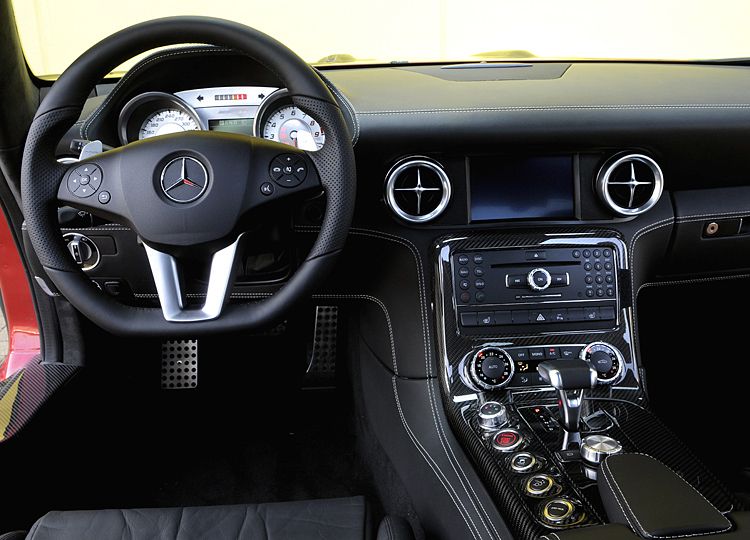 Name:  112_0910_13z+2010_mercedes_benz_SLS_AMG+interior_carbon_fiber.jpg
Views: 147
Size:  72.6 KB