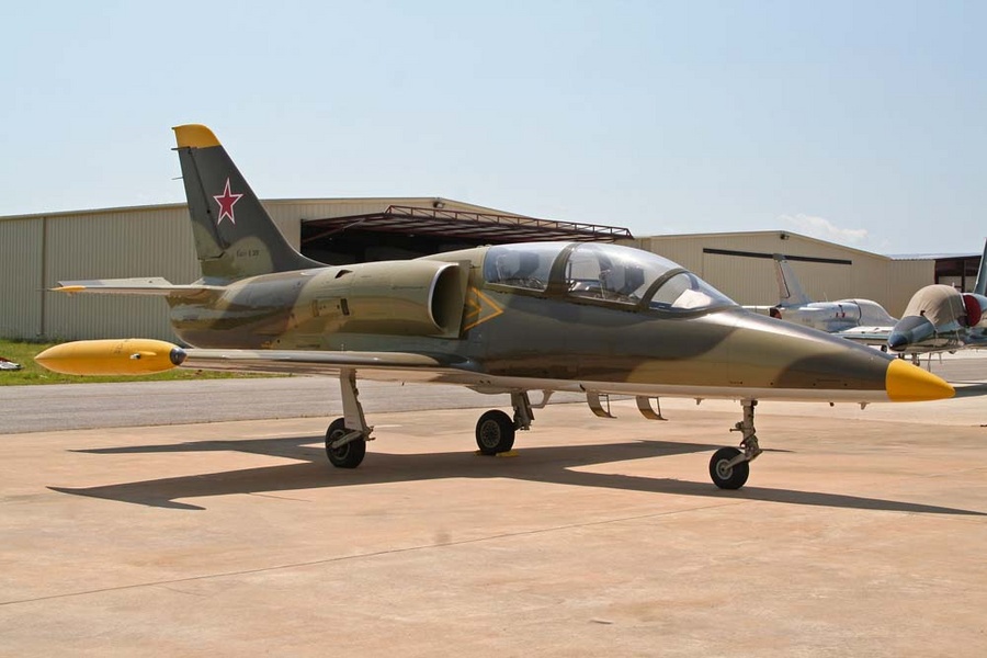 Name:  N989BH_5.jpg
Views: 257
Size:  128.4 KB