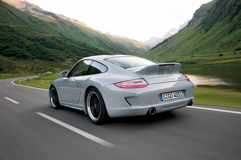 Name:  2010-Porsche-911-SportClassic-Image-04-800.jpg
Views: 4860
Size:  52.4 KB