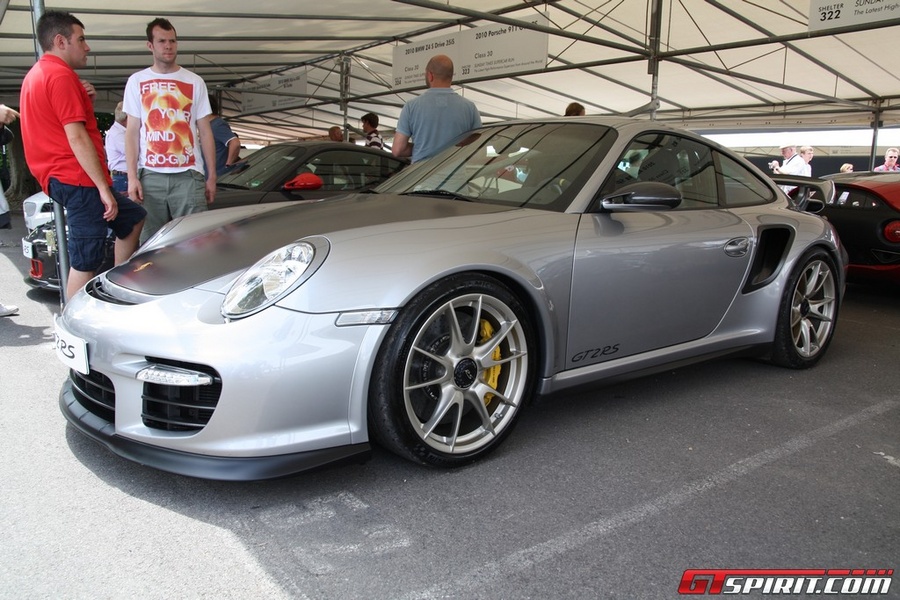 Name:  goodwood_2010_close_up_porsche_911_gt2_rs_001.jpg
Views: 2877
Size:  220.0 KB