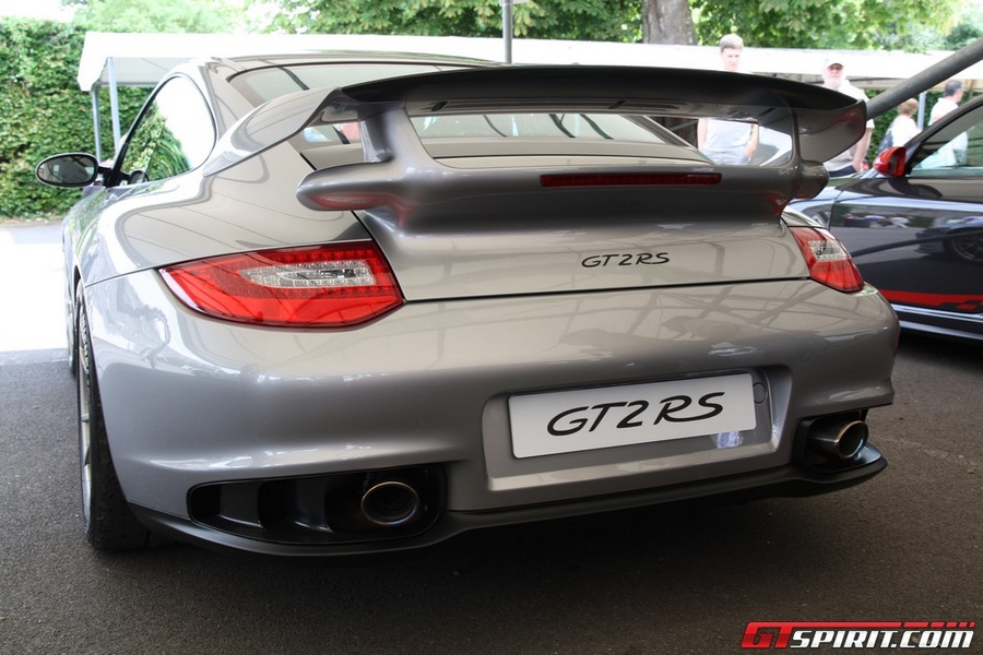 Name:  goodwood_2010_close_up_porsche_911_gt2_rs_006.jpg
Views: 3282
Size:  183.5 KB