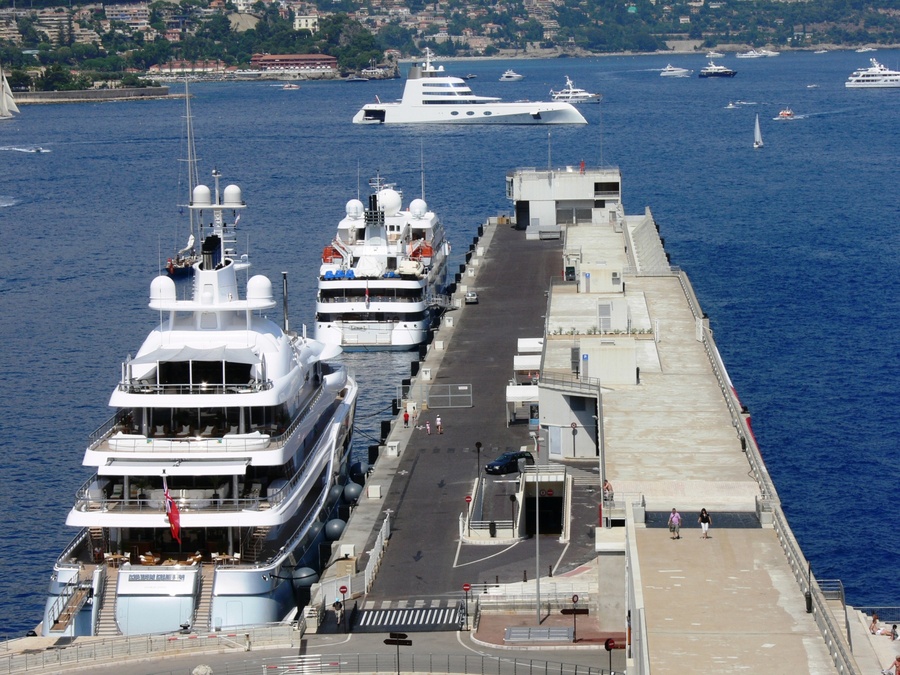 Name:  monaco-mayan-queen-yacht-a.jpg
Views: 4267
Size:  282.2 KB
