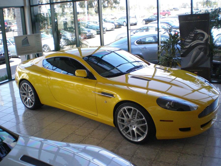 1 of 1 Sunburst Yellow Aston W/ HRE Monoblok - Teamspeed.com