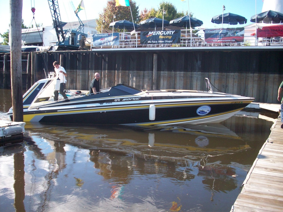 Name:  round long island boat race 067.jpg
Views: 2677
Size:  259.3 KB
