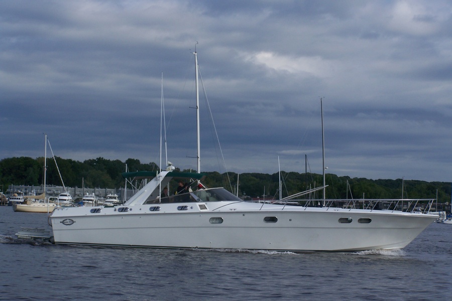 Name:  round long island boat race 032.jpg
Views: 2514
Size:  136.2 KB