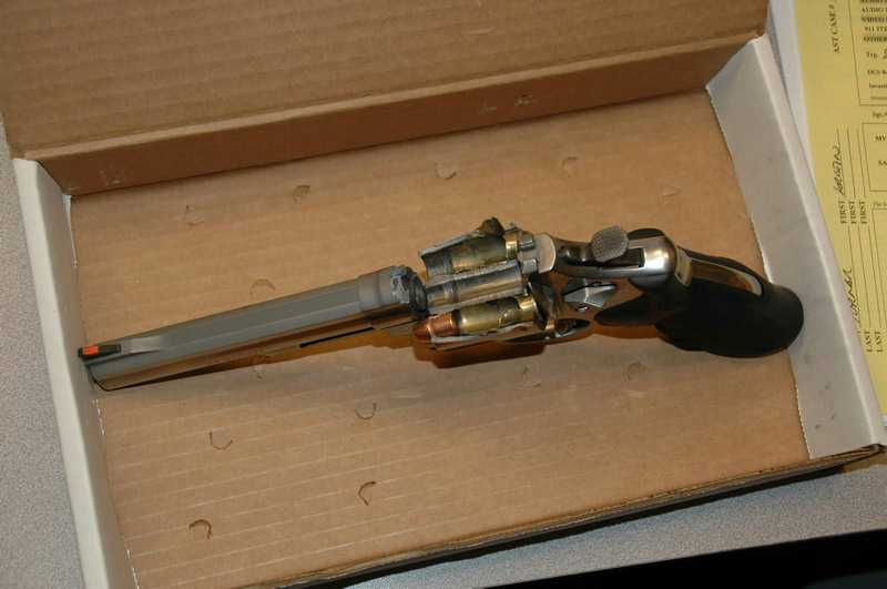 Name:  44magnum3.jpg
Views: 6845
Size:  31.3 KB