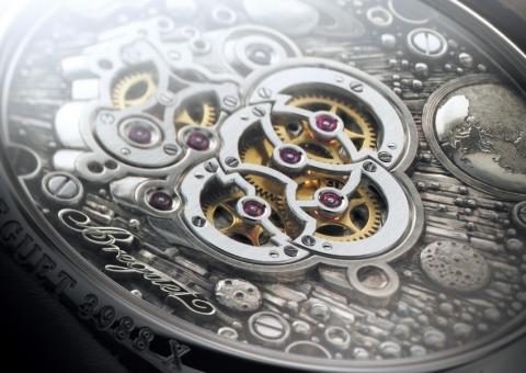 Name:  breguet-classique-grande-complication-5347-twin-rotating-tourbillon-caseback.jpg
Views: 774
Size:  132.0 KB