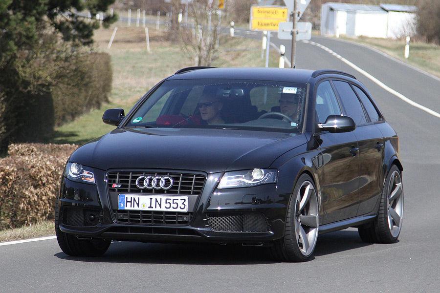 Name:  Erlk_nig-Audi-RS4-Muletto-f900x600-F4F4F2-C-16a9af3-470026.jpg
Views: 521
Size:  123.9 KB