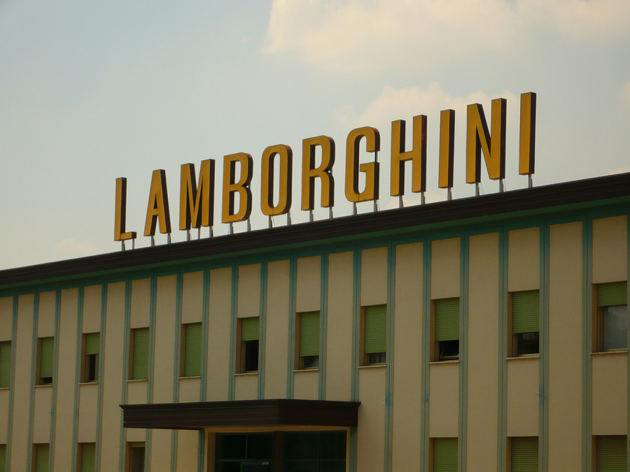 Name:  lamborghini museum.jpg
Views: 5633
Size:  201.4 KB