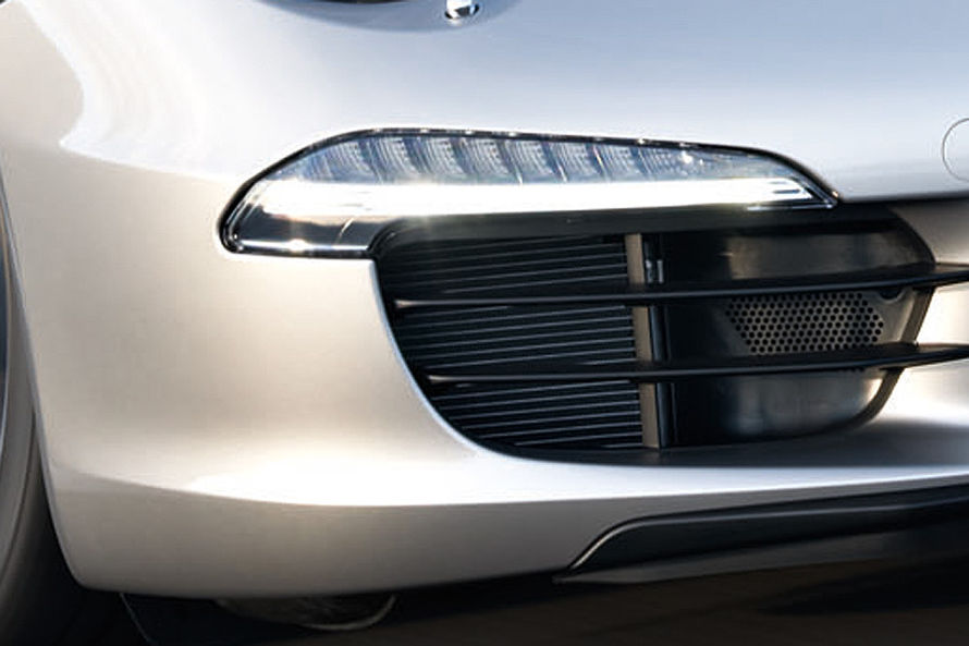 Name:  Porsche-911-991-Nebelleuchte-fotoshowImage-f0f875a7-524983.jpg
Views: 979
Size:  54.4 KB