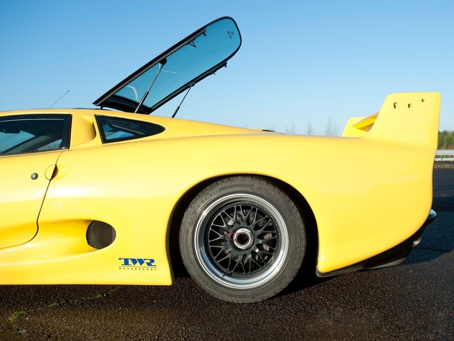 Name:  Jaguar XJ220S 1992 (7).jpg
Views: 325
Size:  184.6 KB