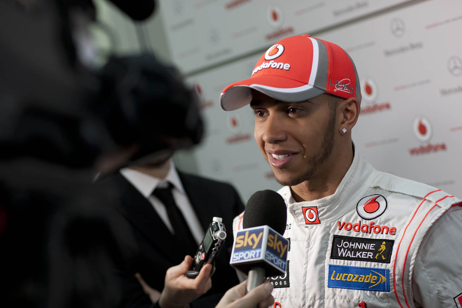 Name:  mclarenmp4-27technicallaunch2012-1294.jpg
Views: 641
Size:  154.3 KB