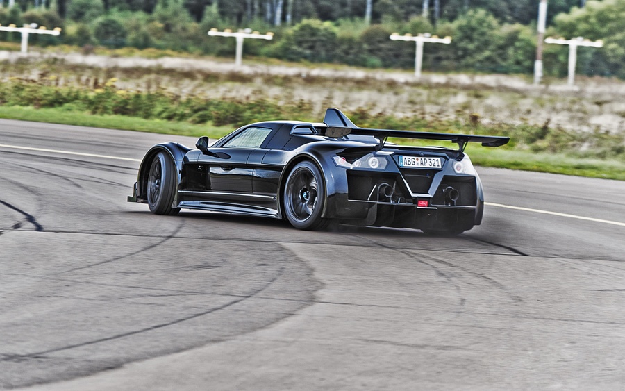 Name:  Gumpert Apollo 2011 (2).jpg
Views: 1253
Size:  181.5 KB