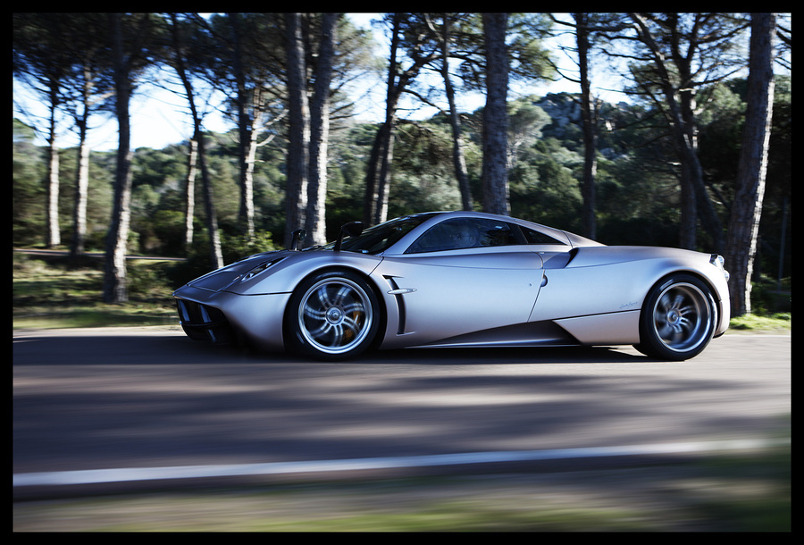 Name:  PAGANI_03.jpg
Views: 1161
Size:  259.4 KB