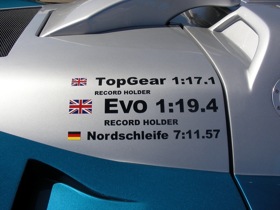 Name:  gumpert_apollo_14.jpg
Views: 836
Size:  220.9 KB